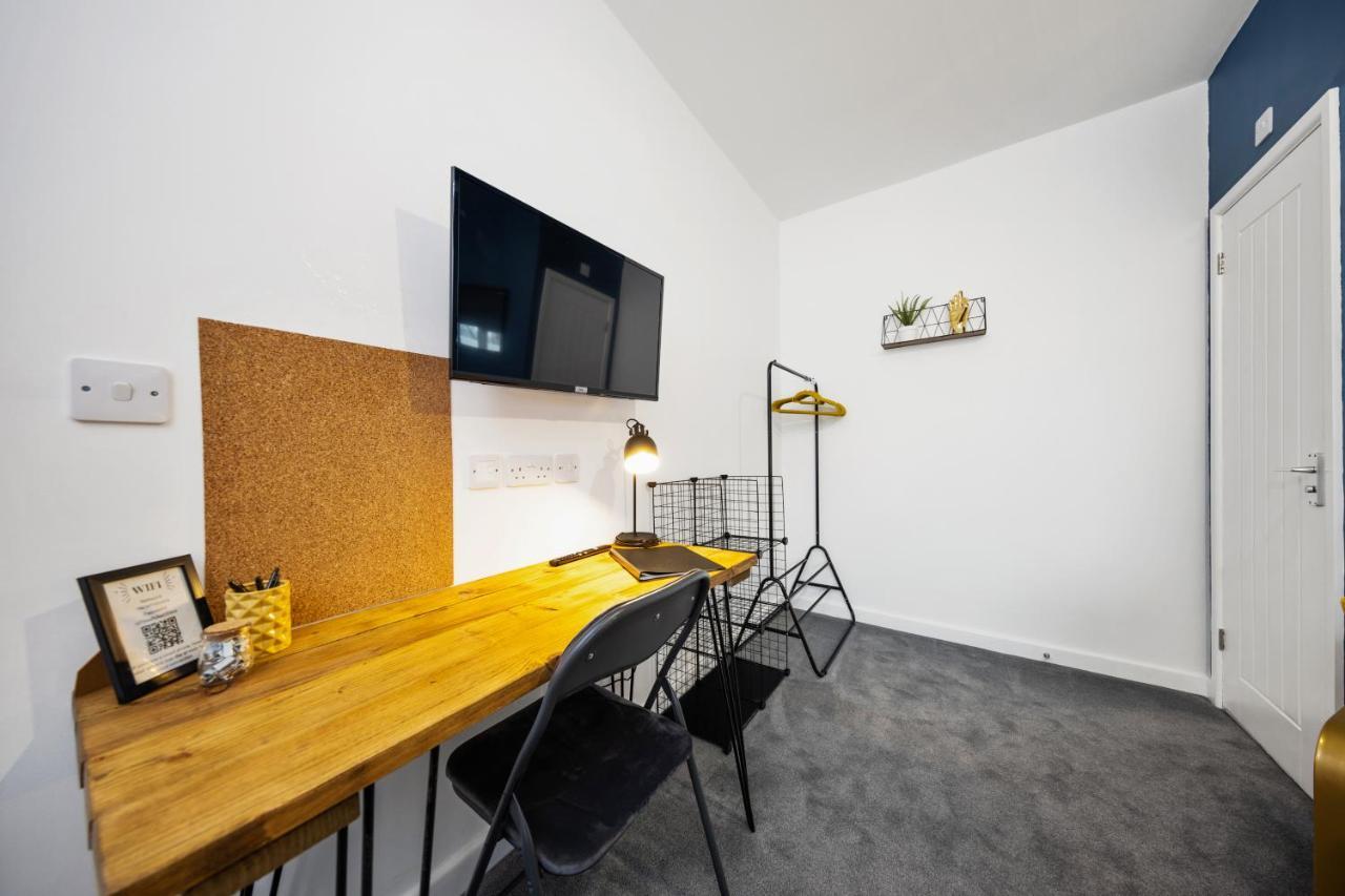 7 Bedroom House Ensuite Rooms, Fully Equipped Kitchen, Free Wifi, Tvs In All Rooms City Centre Close To A46 Inspire Homes Coventry Extérieur photo