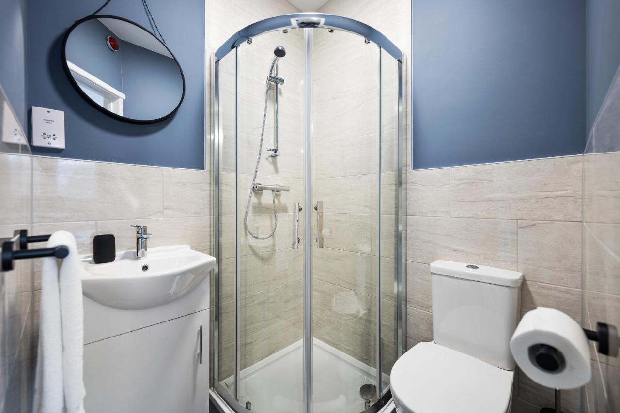 7 Bedroom House Ensuite Rooms, Fully Equipped Kitchen, Free Wifi, Tvs In All Rooms City Centre Close To A46 Inspire Homes Coventry Extérieur photo